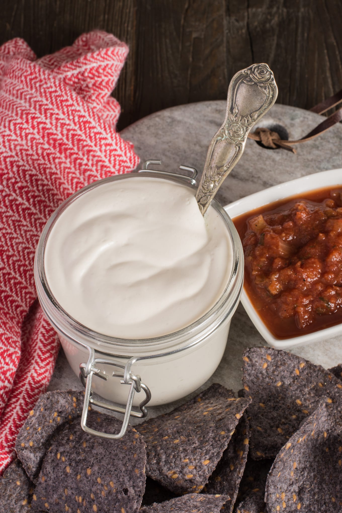 vegan sour cream with salsa and chips