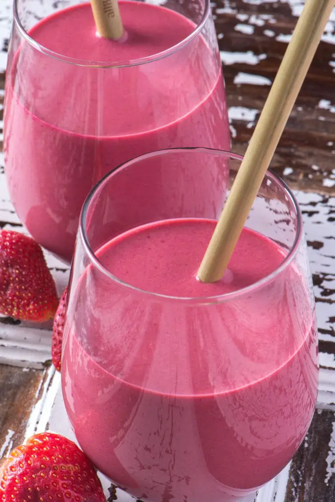 pretty in pink smoothie in two glasses