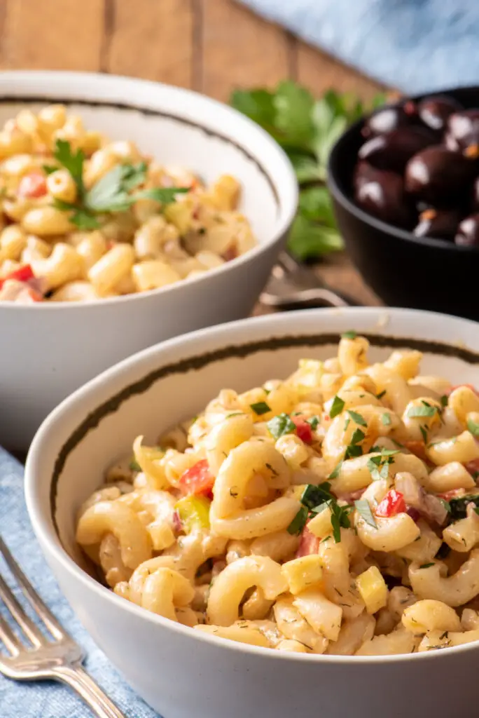 vegan macaroni salad with dill