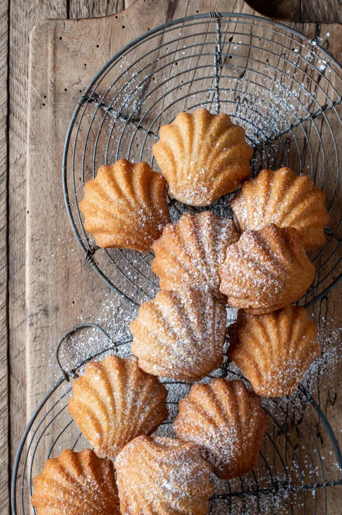 tea cakes on cooling racks