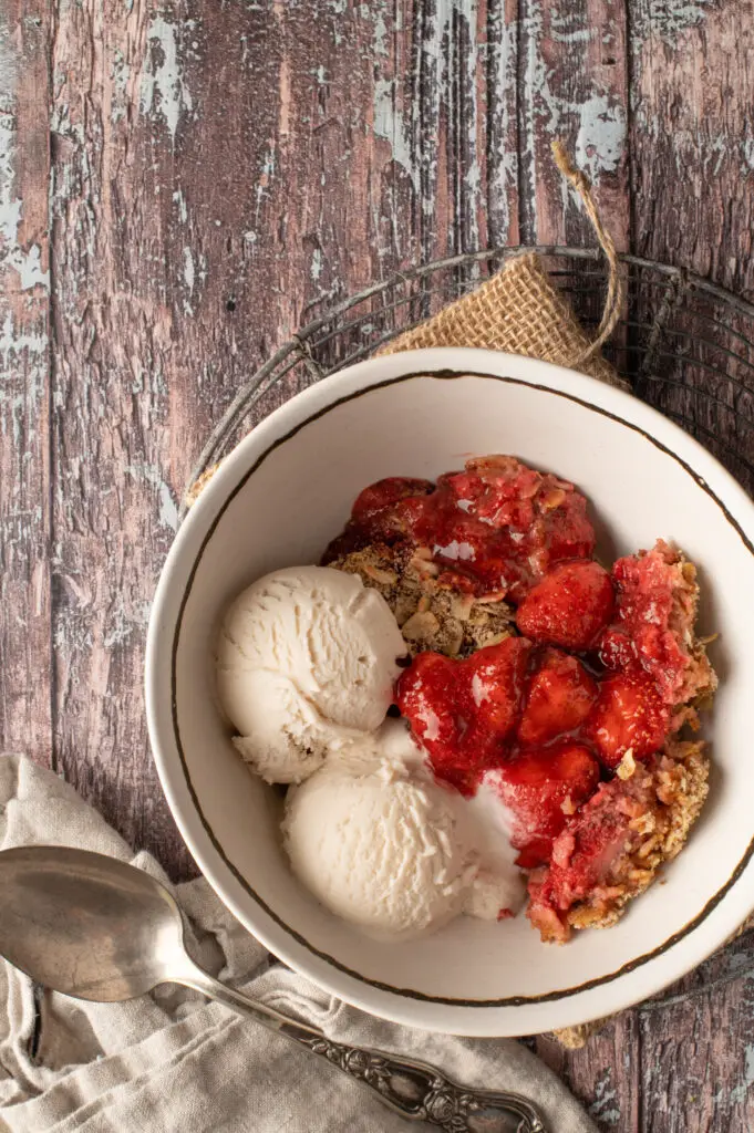 strawberry coconut crumble in bowl