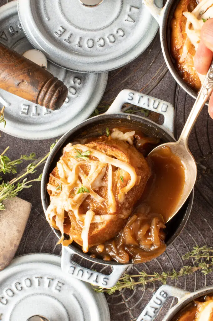 vegan french onion soup in cocotte